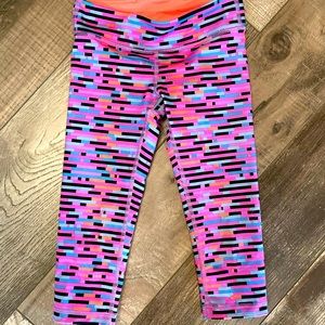 Kids size 6 ivivva crops